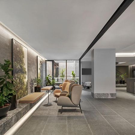 Отель Courtyard By Marriott Melbourne Flagstaff Gardens Экстерьер фото